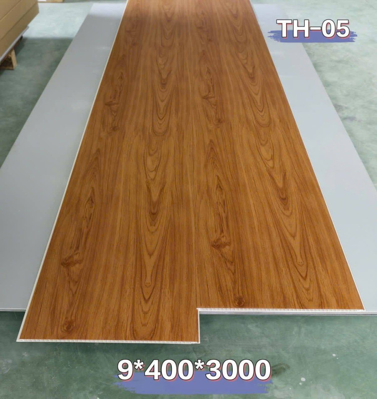 PVC លាត